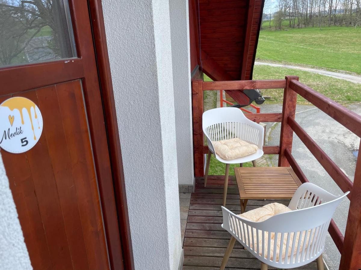 Včelí chata Mirda Pirda Dolní Moravice Exteriér fotografie
